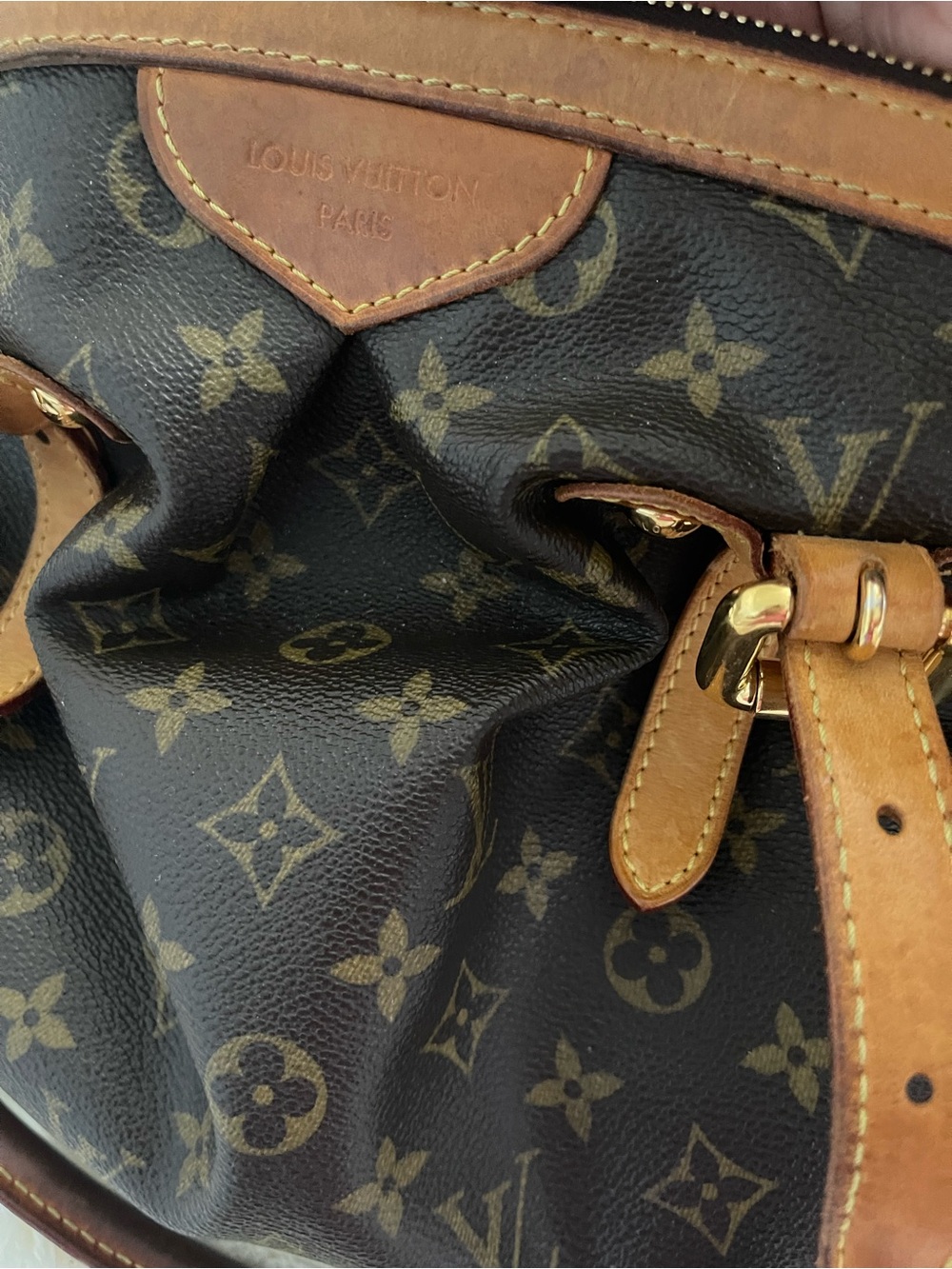 Louis Vuitton Monogram Canvas Shoulder Bag with Tan Trim - Picture 6 of 6